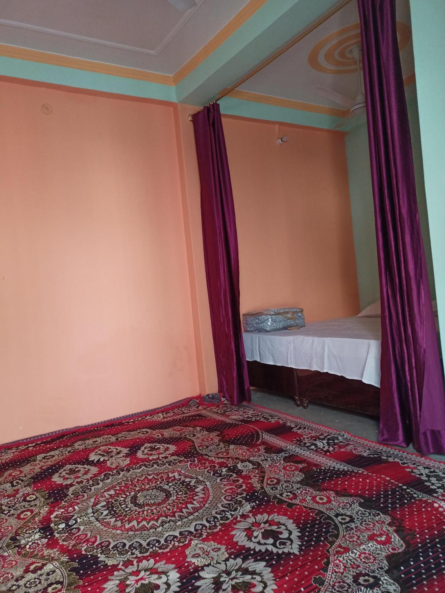 Girija Shail Bhavan Ayodhya Eksteriør billede